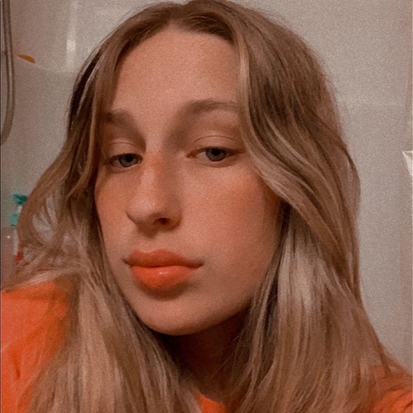 Meet your Posher, Ruby - Picture 1 of 1